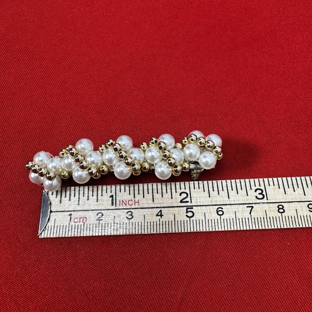 Vintage Faux Pearl On Links‎ Barrette-Easy Snap